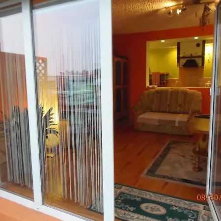 Apartament przy Marinie Kwatera prywatna Dziwnów